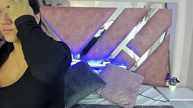 PaulinaDuarte online show from 10.28.25