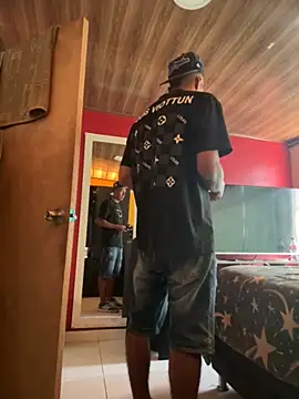 Snapshot of zpmiguel chatting on 02.10.26 zpmiguel online show from 02.10.26