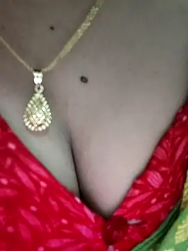 Snapshot of Payel-Sen chatting on 11.18.25 Payel-Sen online show from 11.18.25