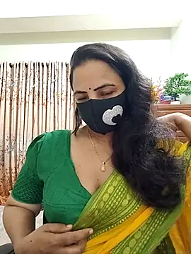 Snapshot of Payel-Sen chatting on 11.24.25 Payel-Sen online show from 11.24.25