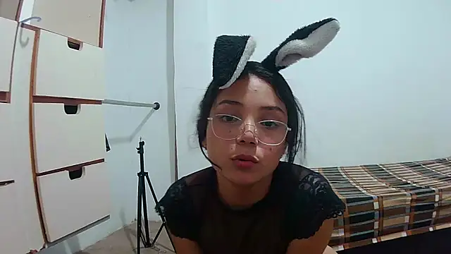 Snapshot of linzeysmith4 chatting on 03.15.25 linzeysmith4 online show from 03.15.25