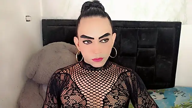 Snapshot of Michell_Queen chatting on 12.04.25 Michell Queen online show from 12.04.25