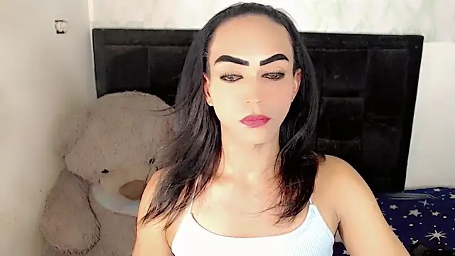 Snapshot of Michell_Queen chatting on 12.21.25 Michell Queen online show from 12.21.25