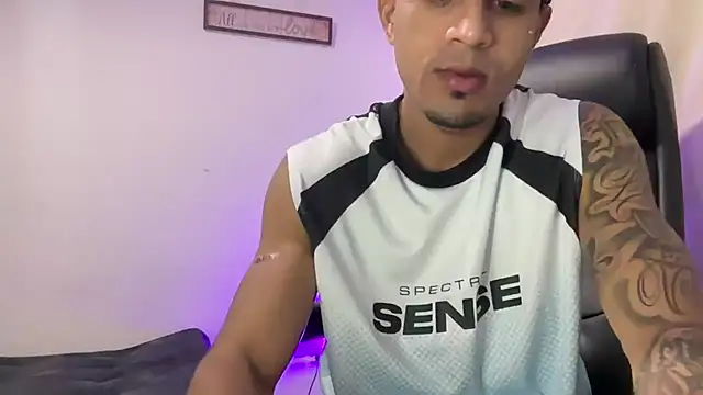 Snapshot of dominic_brandd23 chatting on 03.12.26 dominic brandd23 online show from 03.12.26