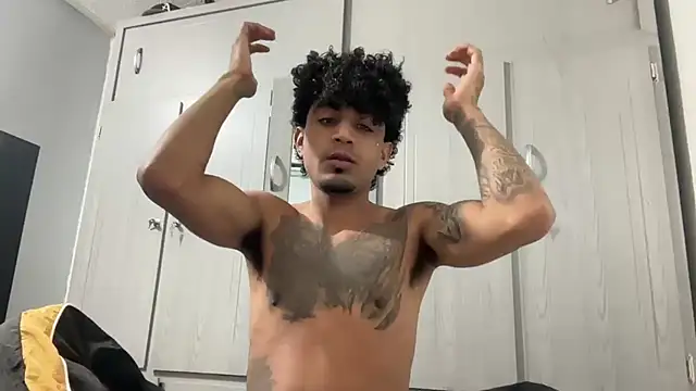 Snapshot of dominic_brandd23 chatting on 03.16.26 dominic brandd23 online show from 03.16.26