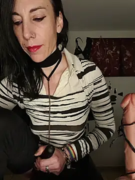 freyamoret online show from 04.20.26