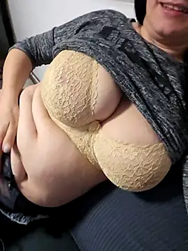 Snapshot of KristenVega chatting on 03.13.26 KristenVega online show from 03.13.26