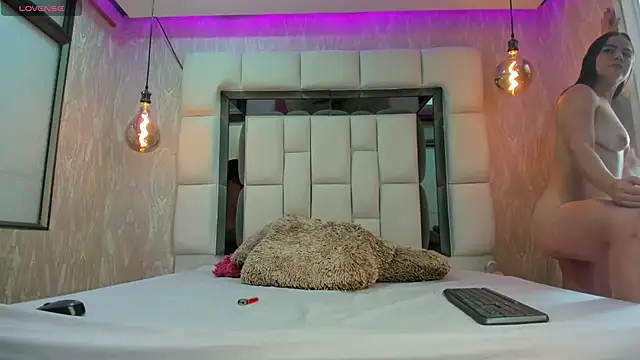 Snapshot of summer_lee_ chatting on 02.28.25 summer lee online show from 02.28.25