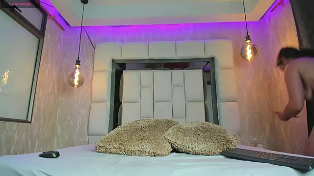 Snapshot of summer_lee_ chatting on 03.01.25 summer lee online show from 03.01.25