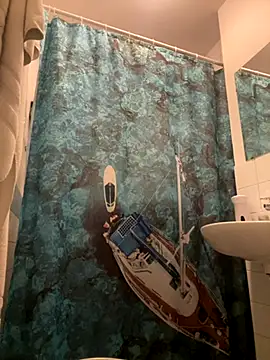 Teddan82 online show from 10.26.25