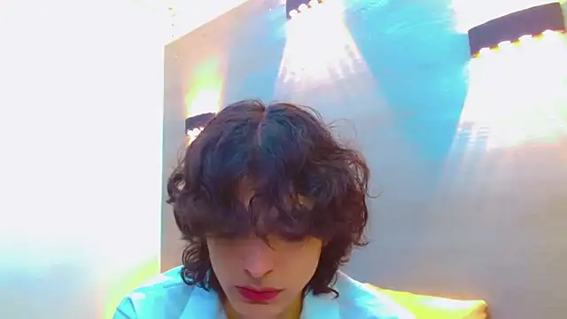 Snapshot of Sr_BonnyEthan chatting on 09.23.25 Sr BonnyEthan online show from 09.23.25