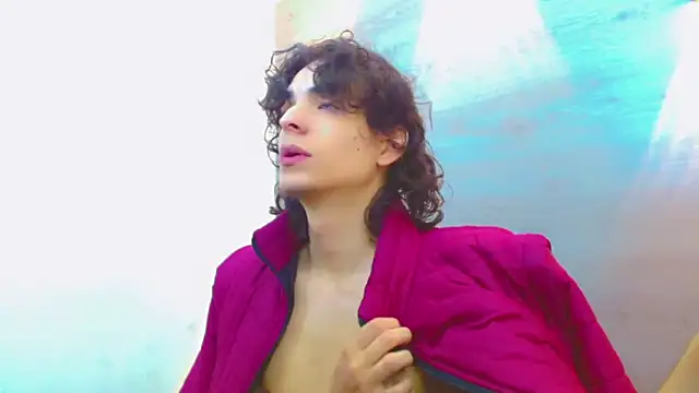 Snapshot of Sr_BonnyEthan chatting on 10.11.25 Sr BonnyEthan online show from 10.11.25