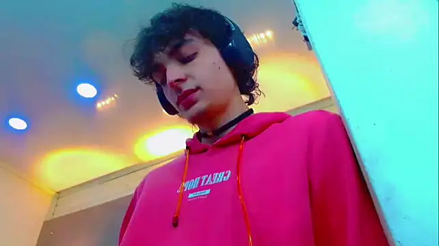 Snapshot of Sr_BonnyEthan chatting on 01.06.26 Sr BonnyEthan online show from 01.06.26