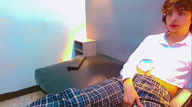 Snapshot of Sr_BonnyEthan chatting on 01.13.26 Sr BonnyEthan online show from 01.13.26