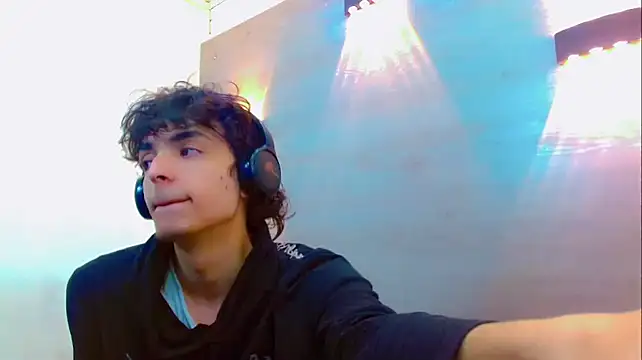 Snapshot of Sr_BonnyEthan chatting on 01.15.26 Sr BonnyEthan online show from 01.15.26