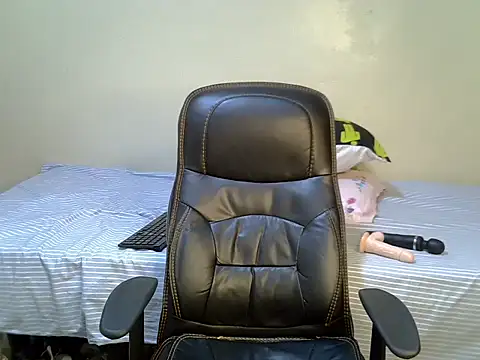 Snapshot of QueenJelly_Sexy chatting on 11.16.25 QueenJelly Sexy online show from 11.16.25