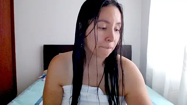 emely sexx20 online show from 10.24.25
