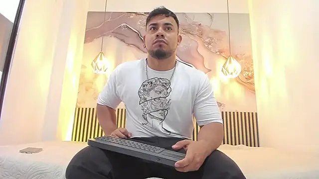 BrianMalonee online show from 11.06.25