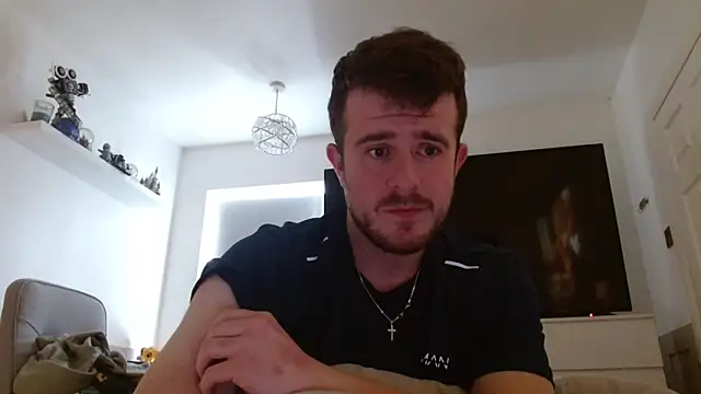 Snapshot of maxy49 chatting on 11.02.25 maxy49 online show from 11.02.25