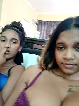 Indianqueen03 online show from 09.28.25