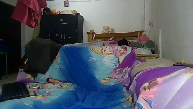 Snapshot of danae01 chatting on 03.07.25 danae01 online show from 03.07.25