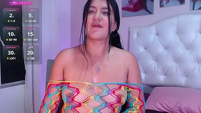 scarlet fostt  online show from 02.10.25