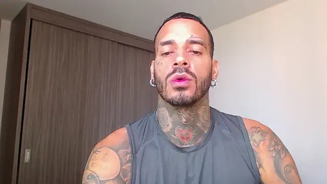 Snapshot of mulatos16 chatting on 01.20.25 mulatos16 online show from 01.20.25