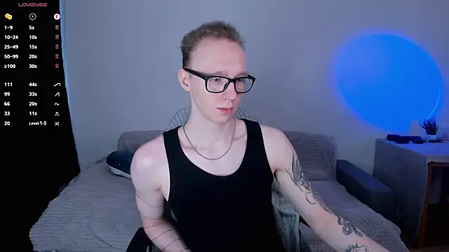 Snapshot of Alex_silents chatting on 07.17.26 Alex silents online show from 07.17.26