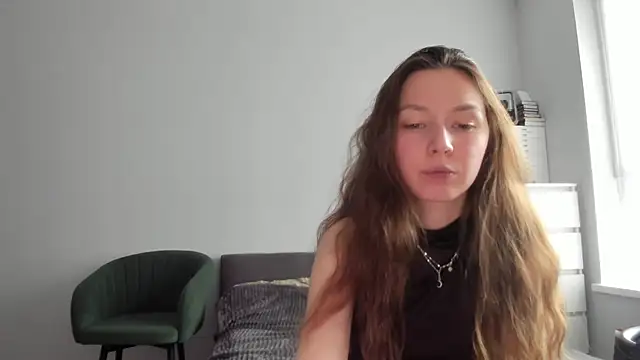 Adela Vetta online show from 04.23.26