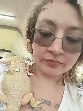 xWhoreAbleX Pika online show from 02.24.25