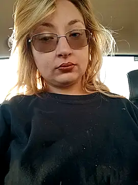 xWhoreAbleX Pika online show from 03.06.25