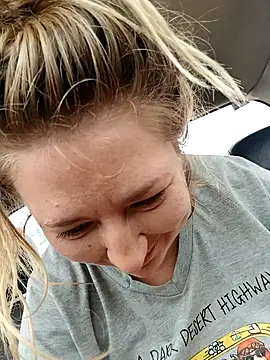 xWhoreAbleX Pika online show from 03.16.25