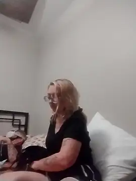 xWhoreAbleX Pika online show from 10.21.25