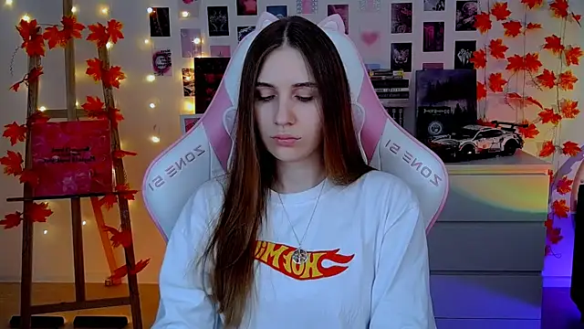 Snapshot of AliceCharmy chatting on 11.07.25 AliceCharmy online show from 11.07.25