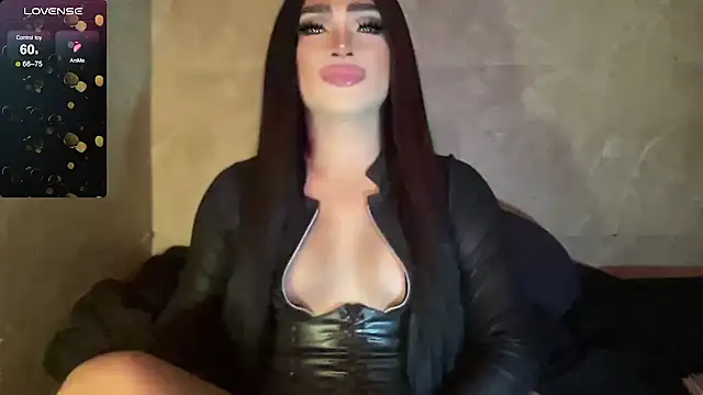 Snapshot of myfruitisswelling chatting on 01.23.25 myfruitisswelling online show from 01.23.25