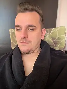 Huge cock22cm online show from 04.27.26