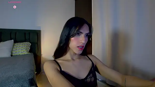 Snapshot of AlanaSofiia chatting on 06.04.26 AlanaSofiia online show from 06.04.26