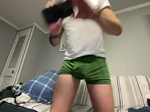 Snapshot of mouser21212 chatting on 01.11.25 mouser21212 online show from 01.11.25