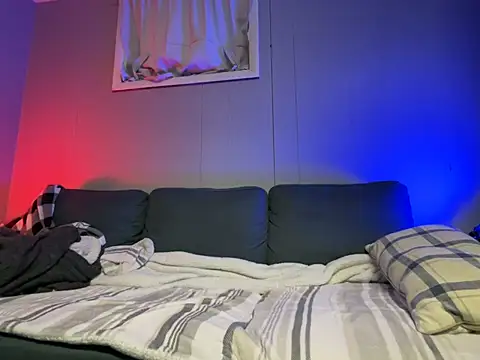 Snapshot of mouser21212 chatting on 01.14.25 mouser21212 online show from 01.14.25