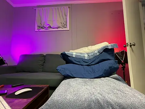 Snapshot of mouser21212 chatting on 02.19.25 mouser21212 online show from 02.19.25