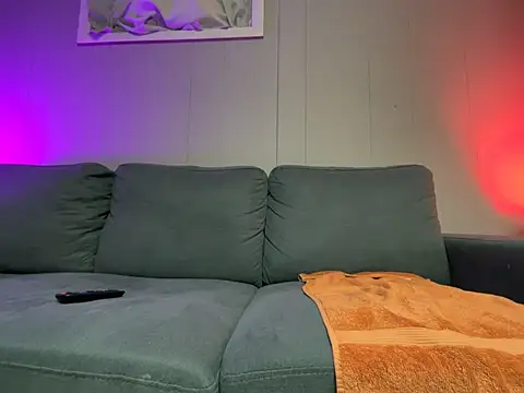 Snapshot of mouser21212 chatting on 02.26.25 mouser21212 online show from 02.26.25