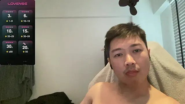 Snapshot of christopherlonger chatting on 12.27.24 christopherlonger online show from 12.27.24