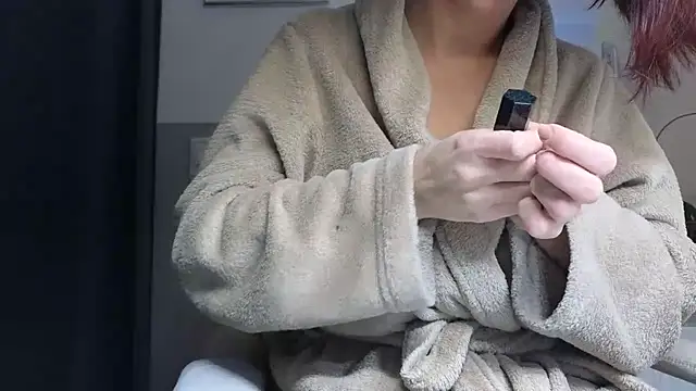 Snapshot of Loona-Lexxington chatting on 10.22.25 Loona-Lexxington online show from 10.22.25