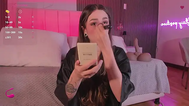 Amy-Parrish online show from 02.02.26