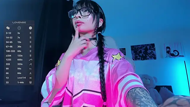 satanbabee online show from 04.22.26