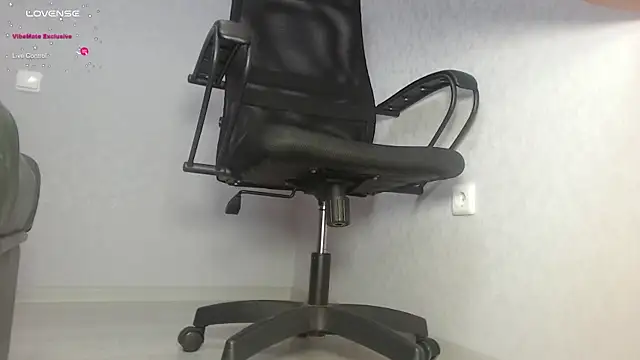 blondiana13 online show from 03.04.25