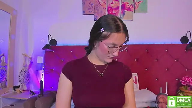 Ruth harvey  online show from 07.17.26