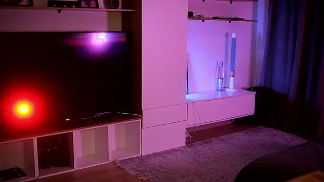 Snapshot of AcidPie chatting on 09.26.25 AcidPie online show from 09.26.25