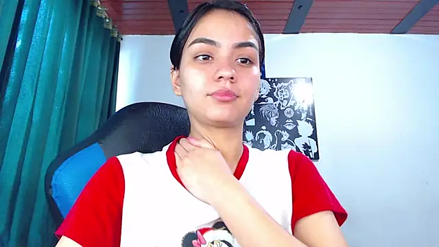 Snapshot of Ariel_Zeo1 chatting on 12.18.24 Ariel Zeo1 online show from 12.18.24