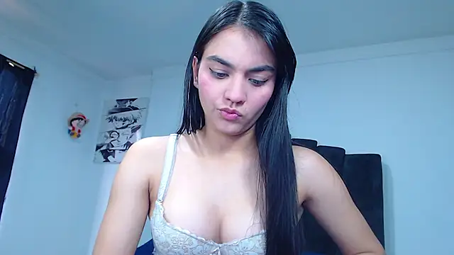 Snapshot of Ariel_Zeo1 chatting on 11.05.25 Ariel Zeo1 online show from 11.05.25